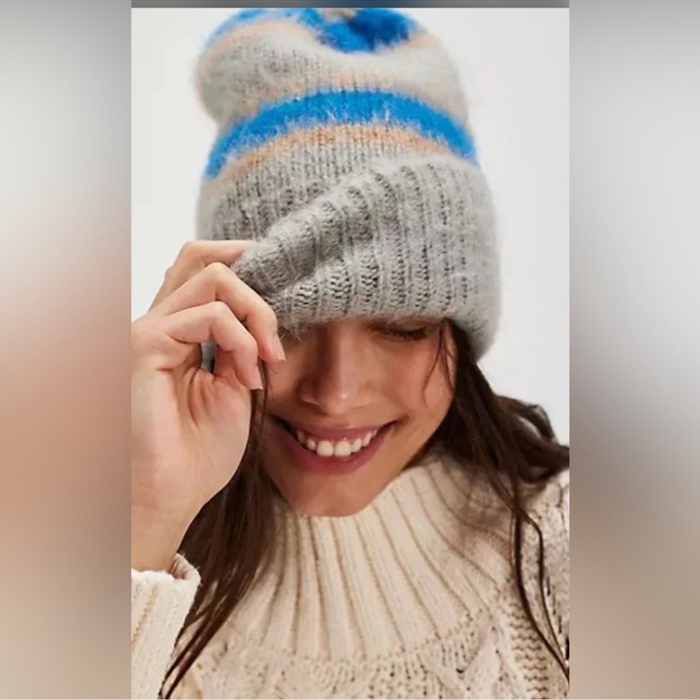 Free People The Groove Stripe Beanie. NWT. Prep stripe.
